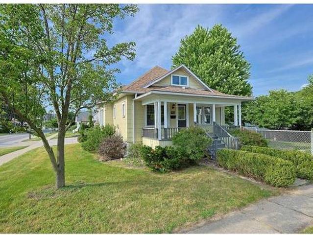 House for sale in Brights Grove, Ontario