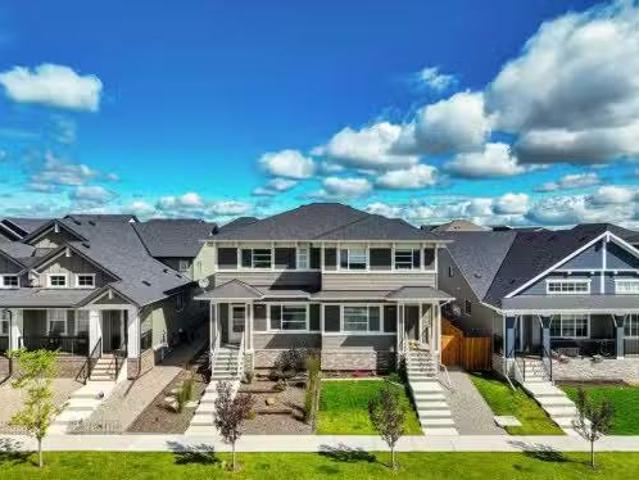 House for sale in Airdrie, Alberta