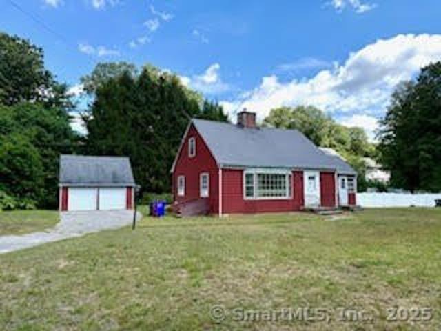 House for sale in Oxford, Connecticut