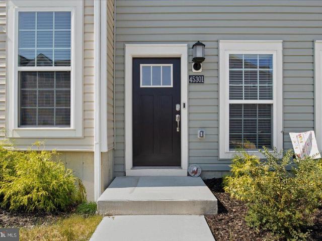 Townhouse for sale in California, Maryland