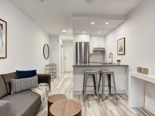 Apartment for rent in St. Leonard's, Quebec