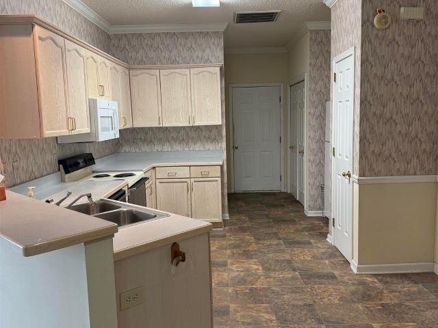 Townhouse for sale in Gardendale, Alabama