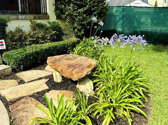 House for sale in Bellaire