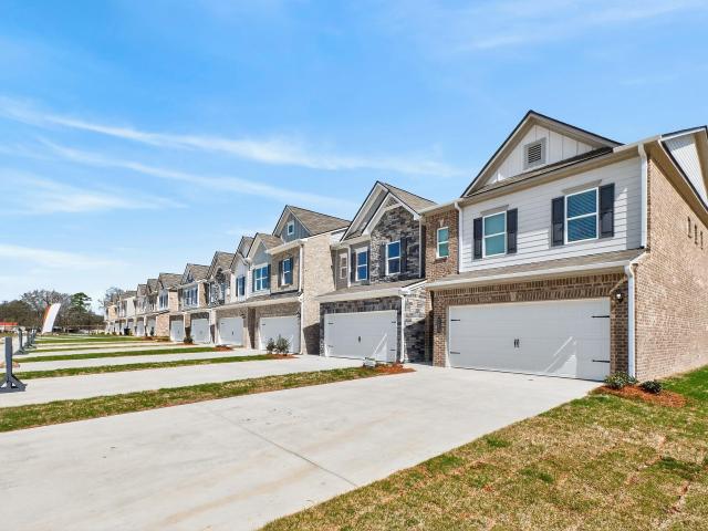 Townhouse for sale in Fultondale, Alabama