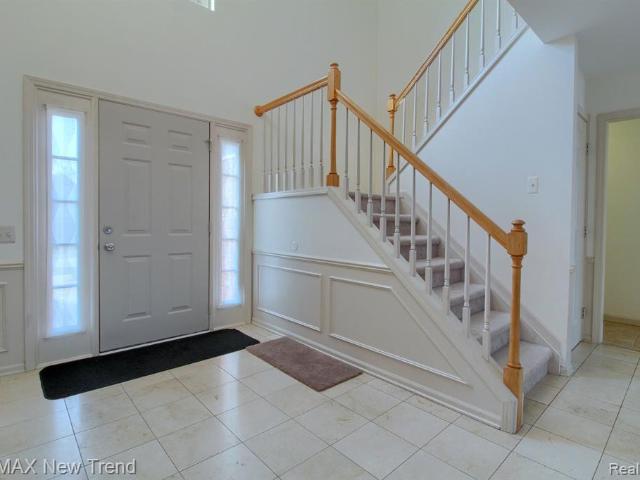 House for sale in Dunbarton Pines, Novi