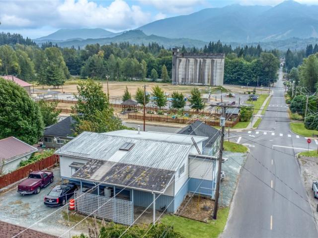 House for sale in Concrete, Washington