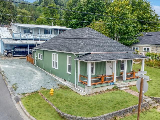 House for sale in Concrete, Washington