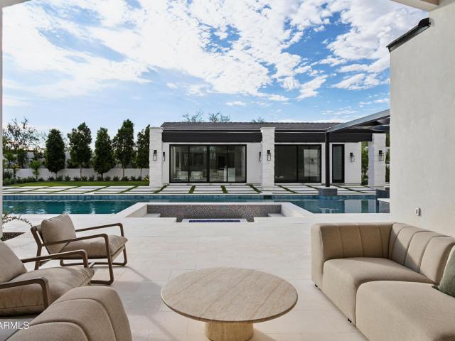 Property for sale in Paradise Valley, Arizona