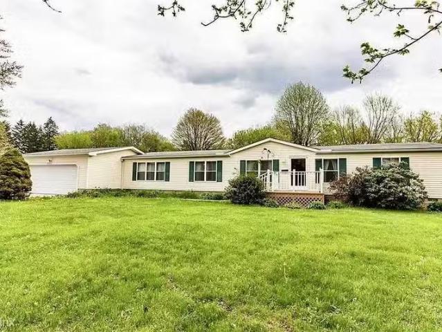 House for rent in Akron
