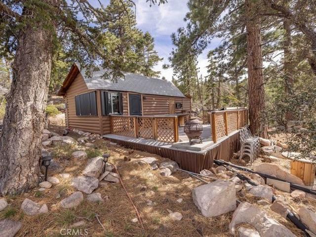 House for sale in Angelus Oaks, California