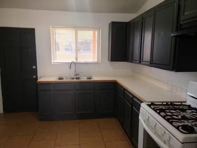 House for rent in Pomona