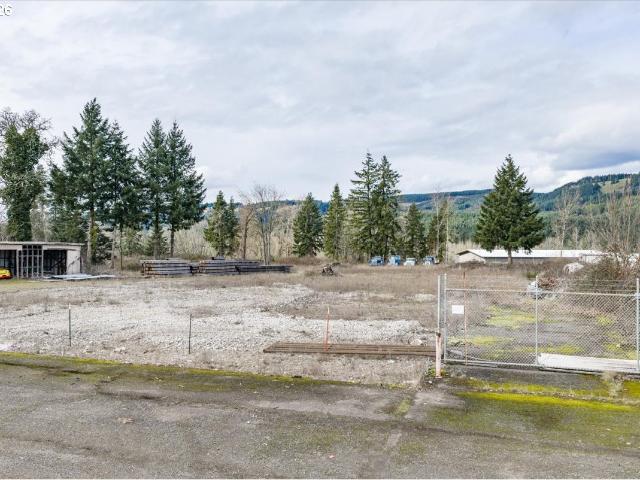 Commercial for sale in Oregonia