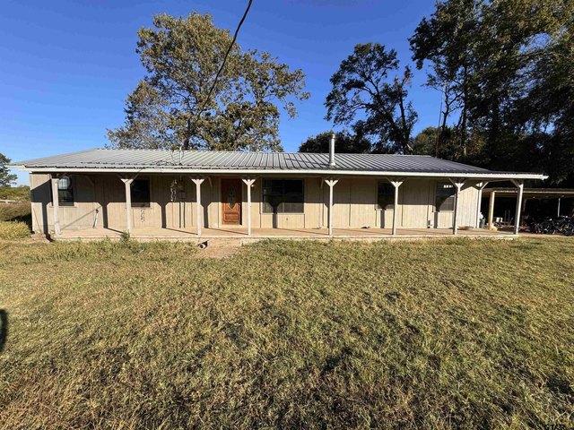 House for sale in Gilchrist, Texas