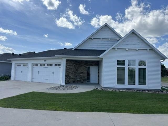 House for sale in Osgood, Fargo