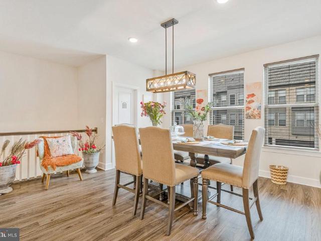 Townhouse for sale in Sterling