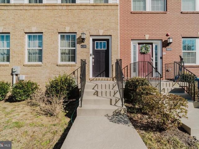 Townhouse for sale in California, Maryland