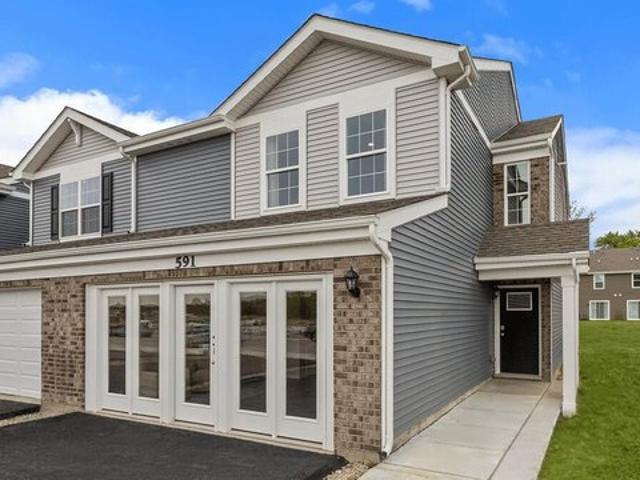 Townhouse for sale in Hobart, Indiana