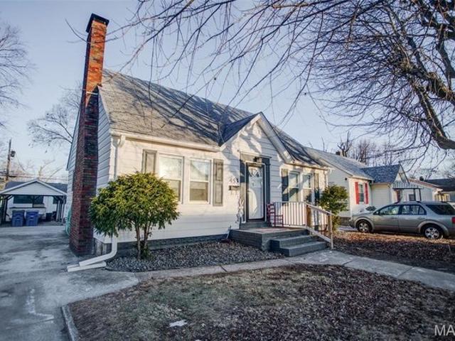 House for sale in Wood River, Illinois