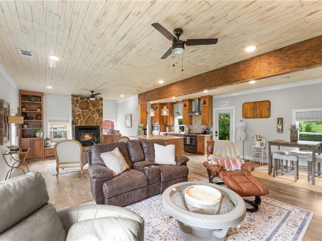 House for sale in Ark
