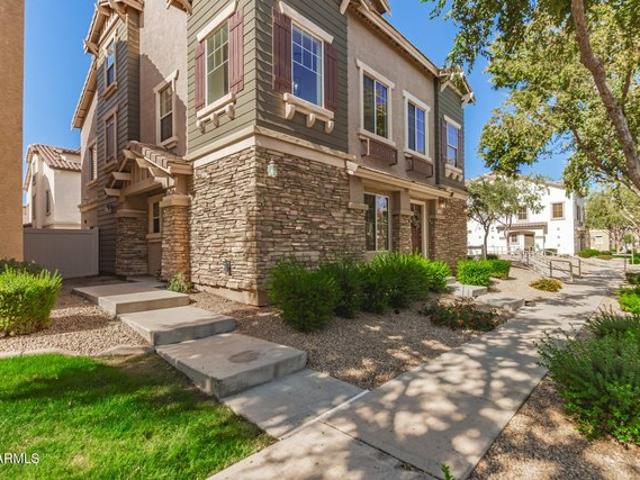 Townhouse for sale in Gilbert, Arizona