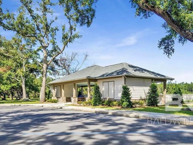 House for sale in Gulf Shores, Alabama