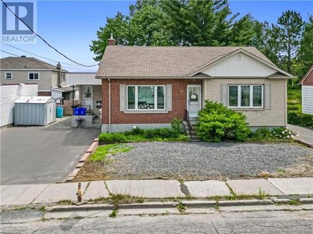 House for sale in Wanup, Ontario