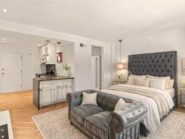 Condo for sale in Kansas City, Missouri