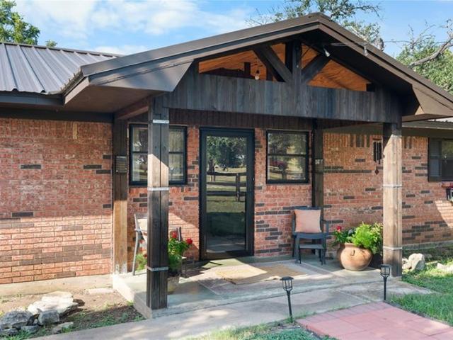 House for sale in Gatesville, Texas