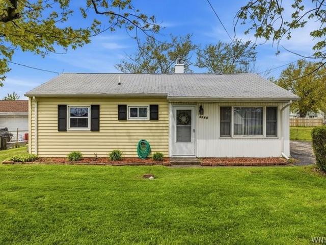 House for sale in Niagara, New York