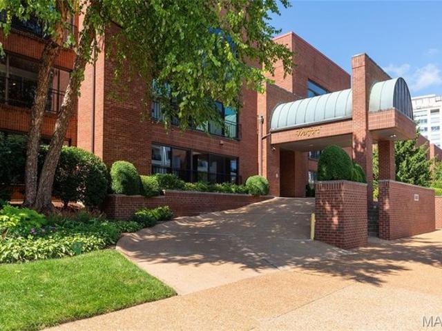 Condo for sale in Saint Louis, Missouri