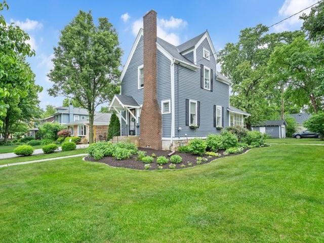 House for sale in Downers Grove, Illinois