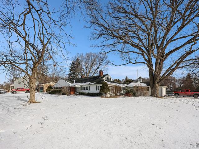 House for sale in Utica, Michigan