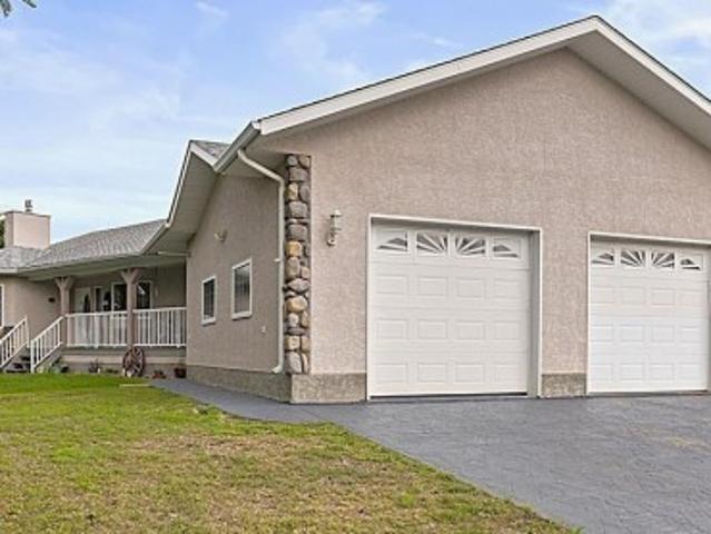 House for sale in Alberta