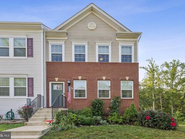 Townhouse for sale in California, Maryland
