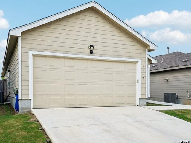 House for sale in San Antonio, Bexar County
