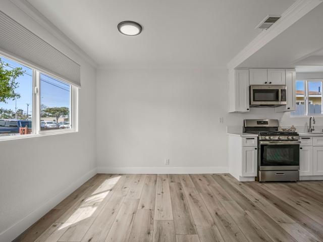 Duplex for rent in Lawndale, California