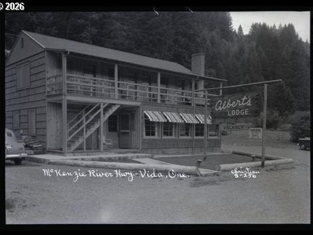 Commercial for sale in Vida, Lane County