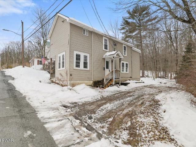 House for sale in Hawley, Pennsylvania