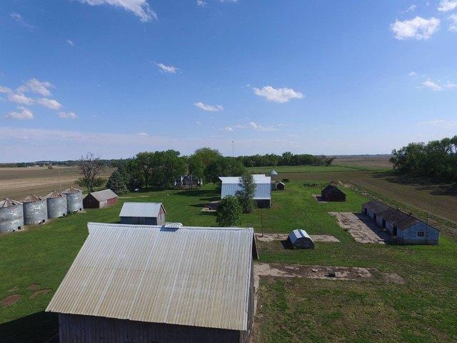 Farm for sale in Ireton, Iowa