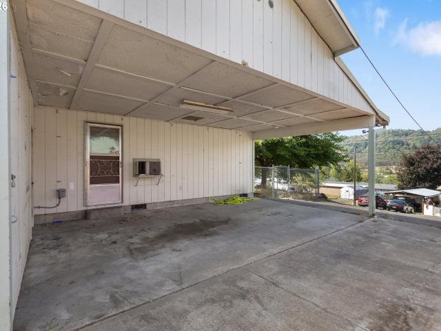 House for sale in Winchester, Douglas County