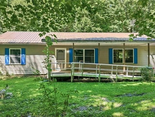 House for sale in Crawford, Pennsylvania