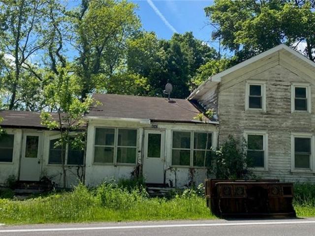 House for sale in Middlesex, New York