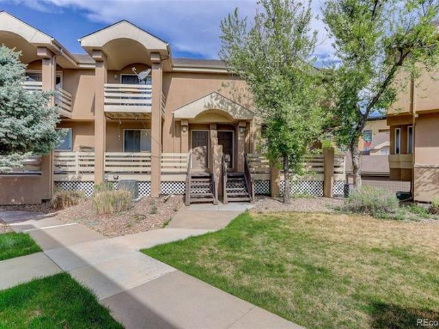 Townhouse for sale in Arapahoe, Colorado