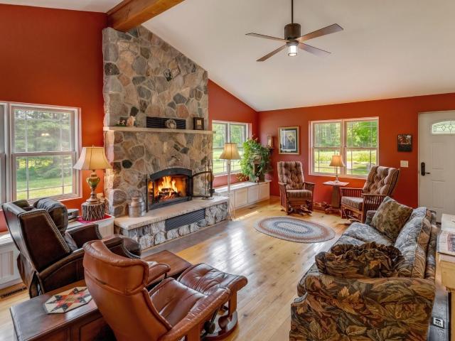House for sale in Hubbard, Minnesota