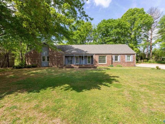 House for sale in Hamilton, Alabama