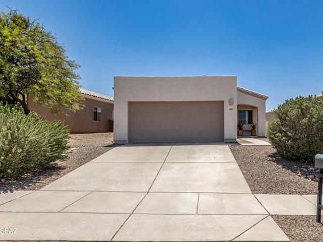 House for sale in Vail, Arizona