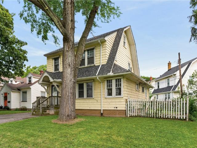 House for sale in Oak Hill, New York