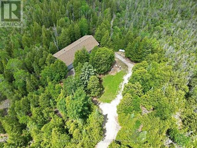 House for sale in Ontario