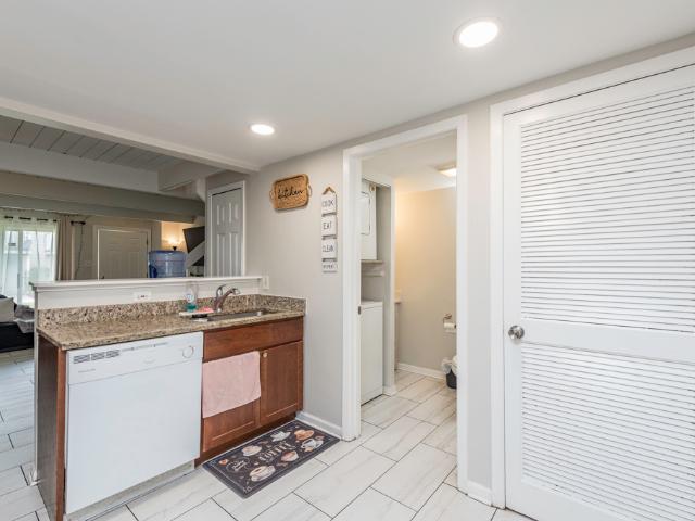Townhouse for sale in Round Lake