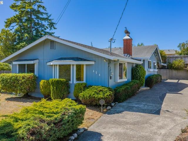House for sale in Oregonia